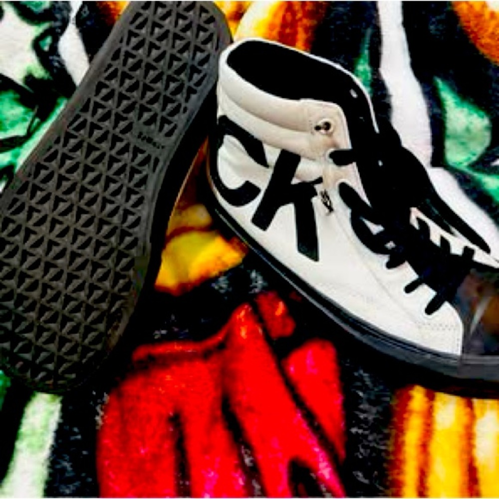 STRAYE VENICE FU CREAM BLACK